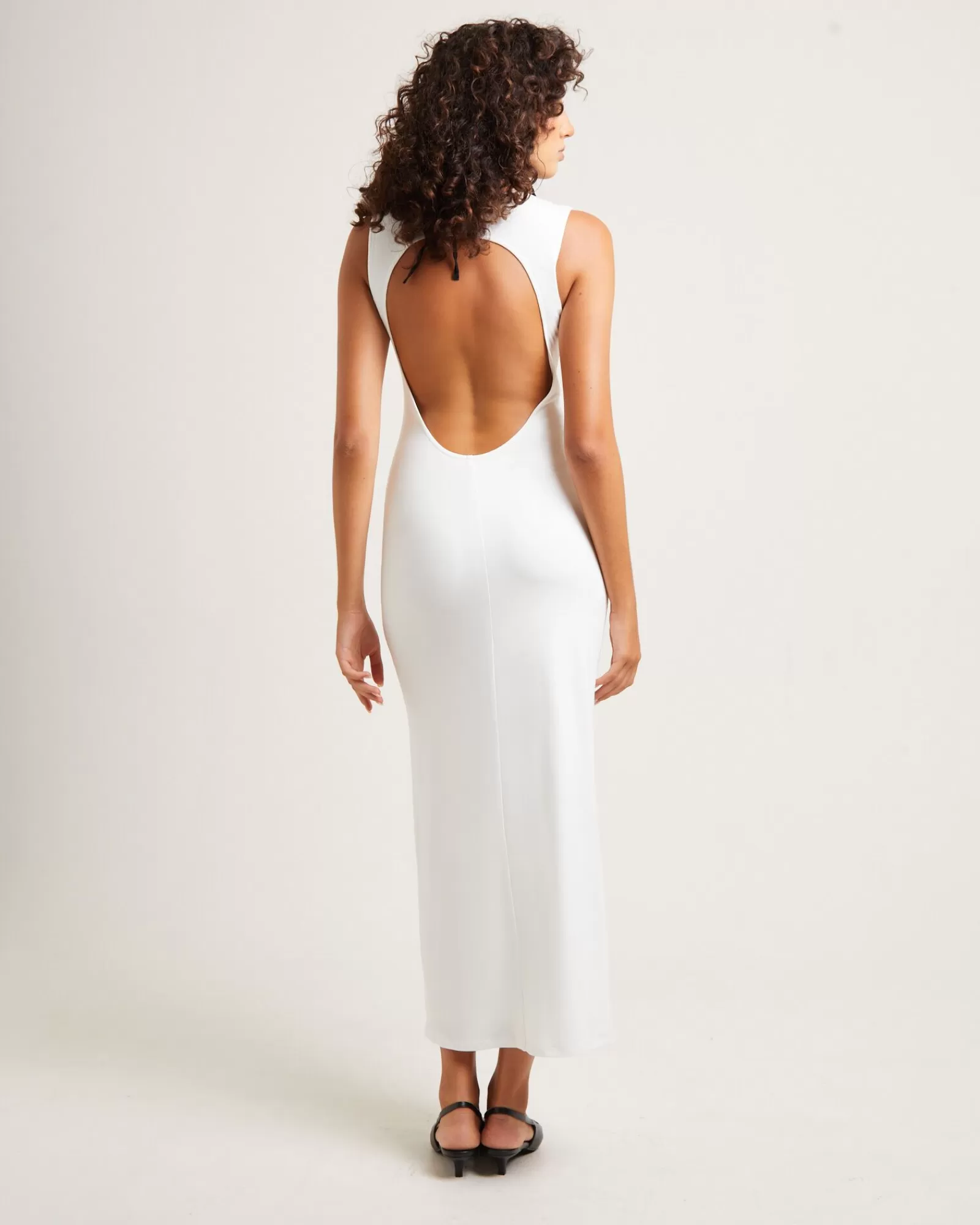 Abito Maxi Elegante ALICE IN THE EVE - Scollo a Curva Dahlia e Design Stilizzato, Confezione Conveniente