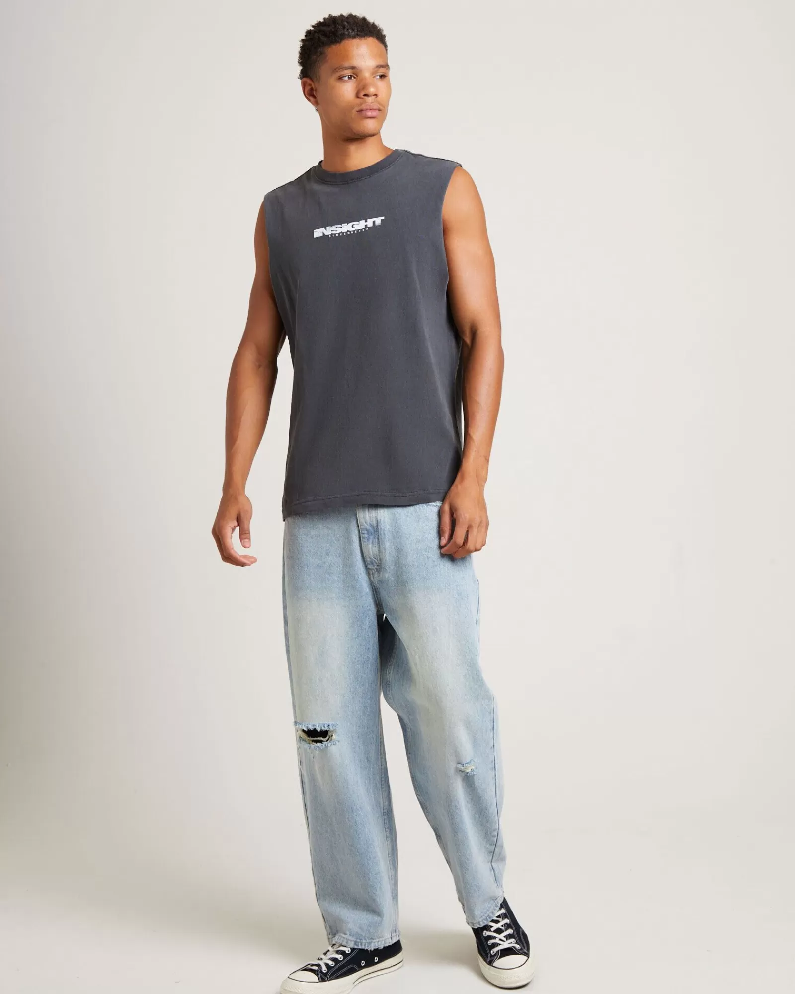 Vintage Nero - Canotta Oversize INSIGHT con Taglio Comodo e Stile Casual Perfetta per Look Urbani