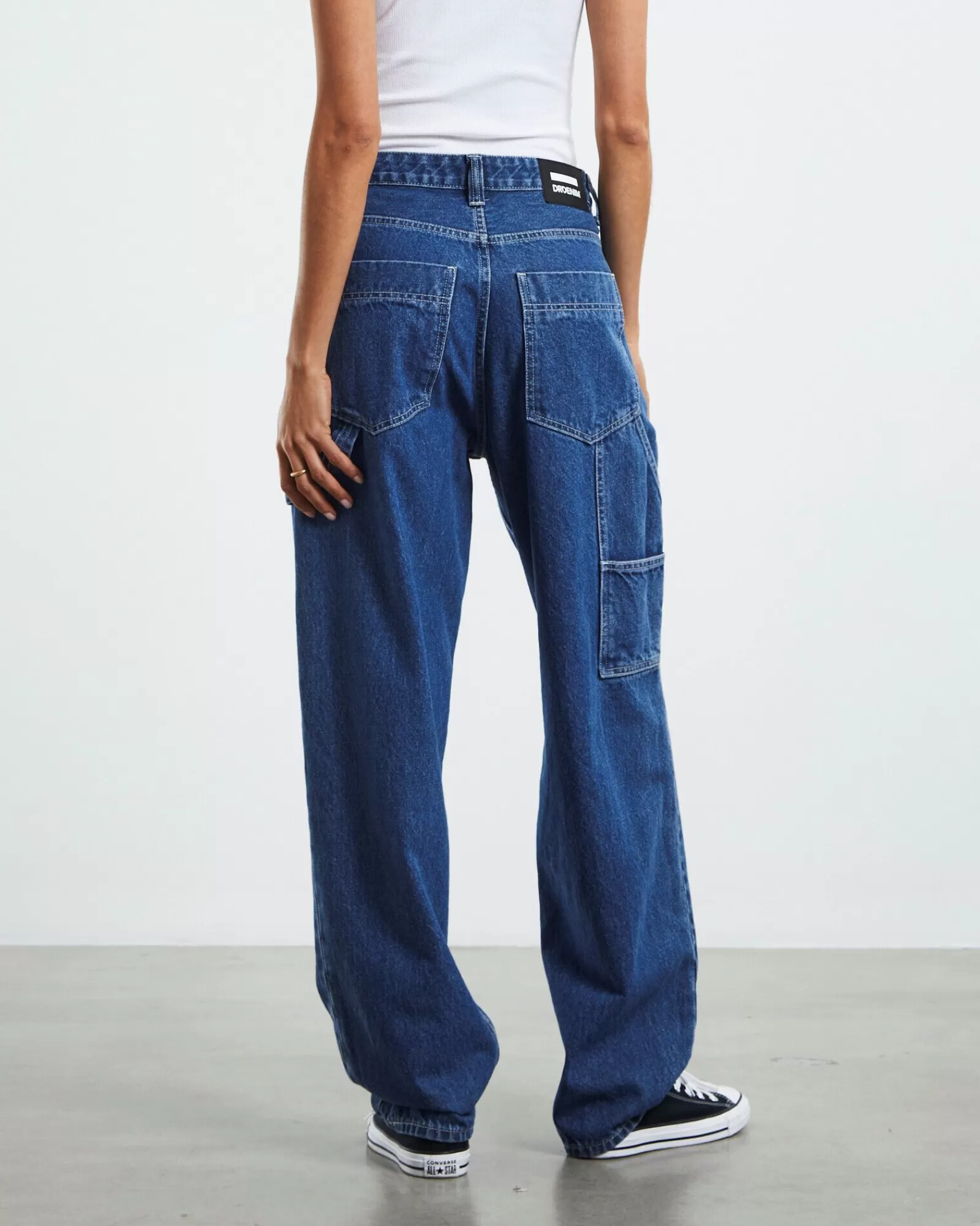 DR DENIM Jeans Faye Lavoro - Grigio Pietra Medio  
Comodi pantaloni da lavoro con design moderno  
Prezzo speciale - Disponibilità immediata