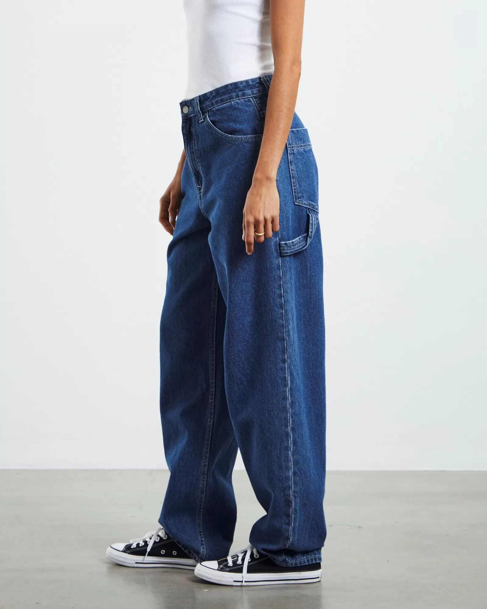 DR DENIM Jeans Faye Lavoro - Grigio Pietra Medio  
Comodi pantaloni da lavoro con design moderno  
Prezzo speciale - Disponibilità immediata