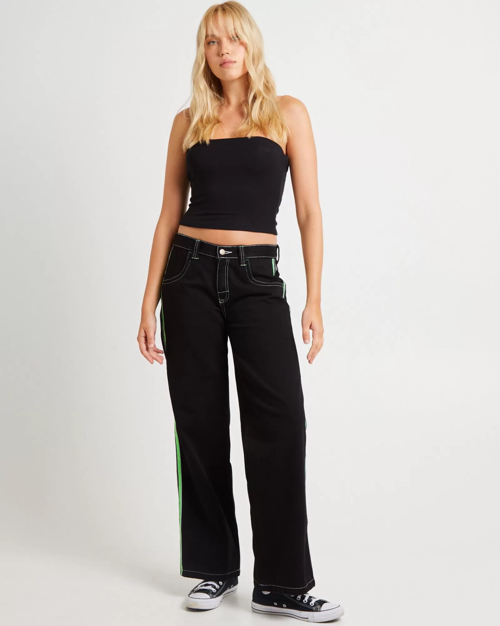 Jeans RUSTY Vita Extra-Bassa con Gamba Svasata - Stile Ribelle per Donne Audaci
