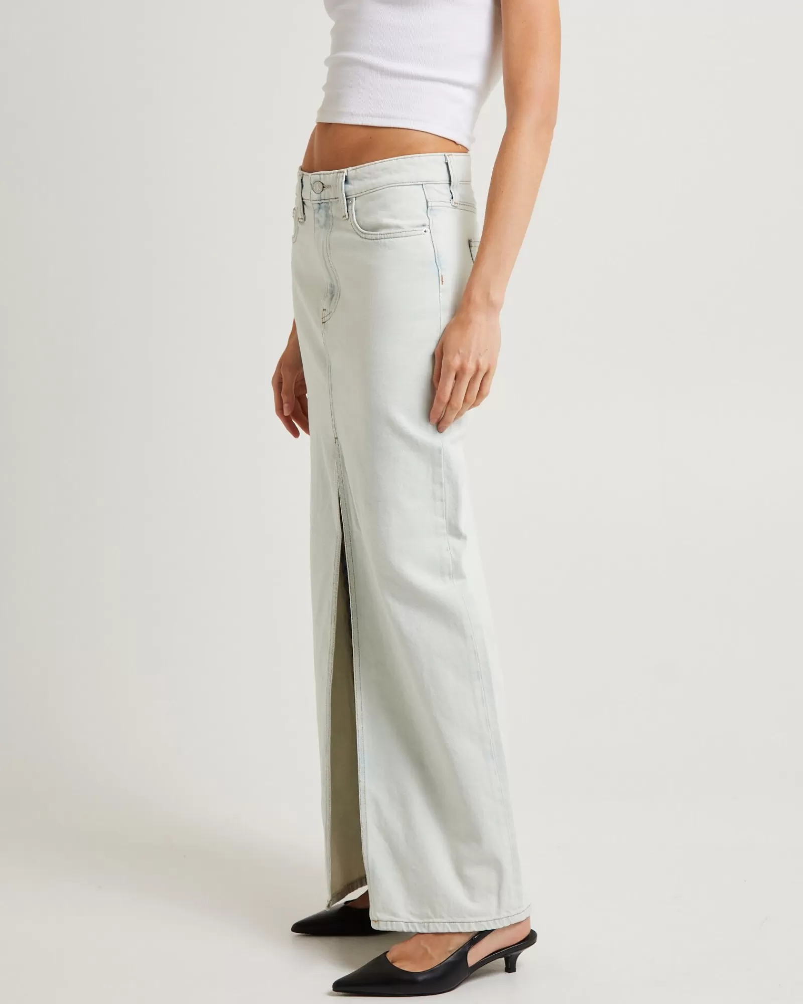 Gonna lunga in denim Calvin Klein con spacco frontale - Design iconico per look urbani