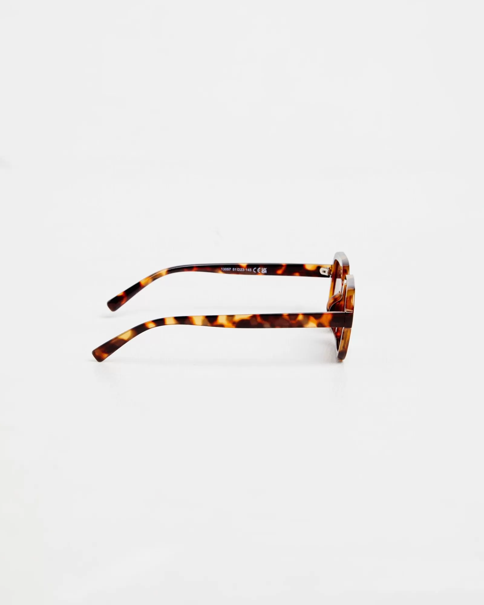 Occhiali da sole eleganti Jessie di Insight - Tonalità legno bruciato con protezione UV | Accessori alla moda senza spendere troppo | Scopri lo stile unico