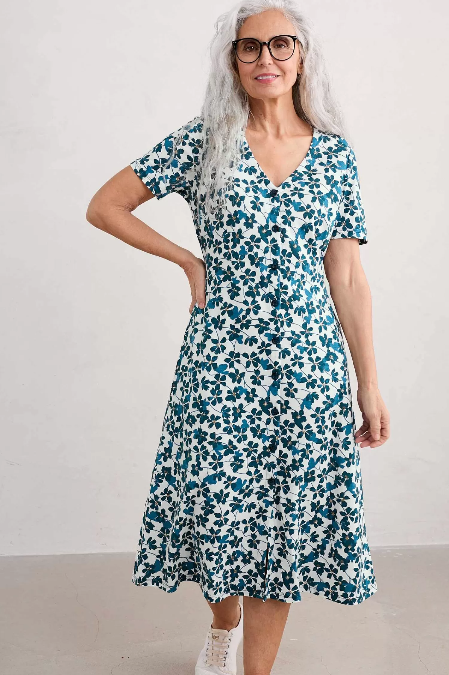 Abito da Tè Lilian con Ricami Floreali - Eleganza Costiera in Stile Cornwall per Donna