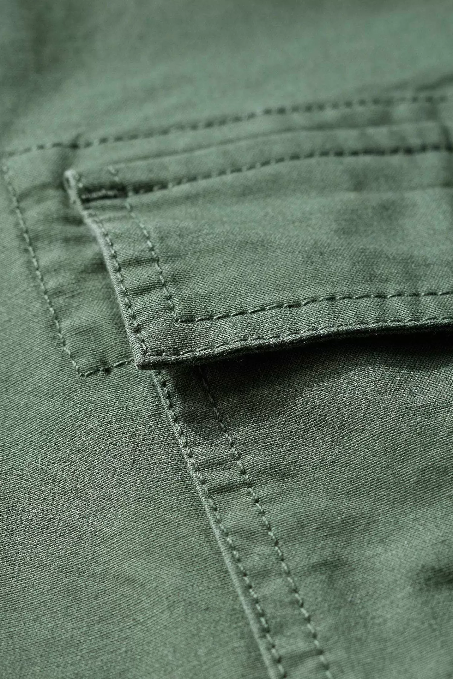 Uomo: Shorts Cargo in Cotone Biologico 