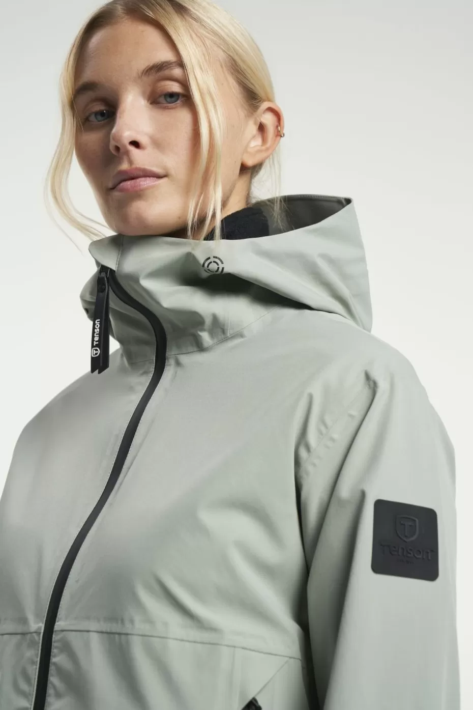 Giacca Impermeabile Ultraleggera Tenson Misty - Verde Eucalipto per Escursioni all'Aperto