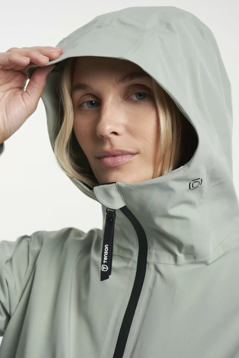 Giacca Impermeabile Ultraleggera Tenson Misty - Verde Eucalipto per Escursioni all'Aperto