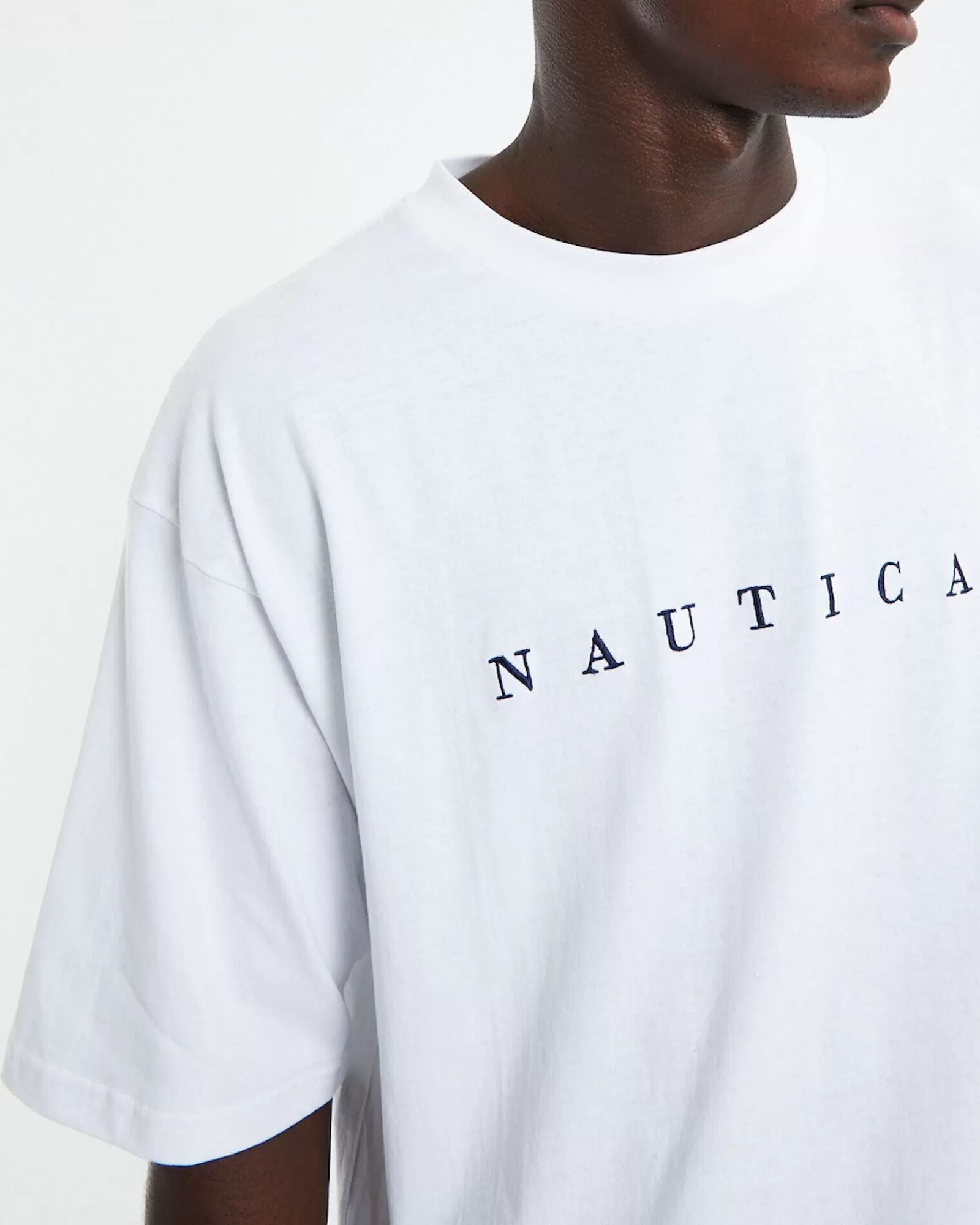 NAUTICA Maglietta Navigate Estiva a Maniche Corte in Bianco - Tessuto Traspirante per Sport e Tempo Libero