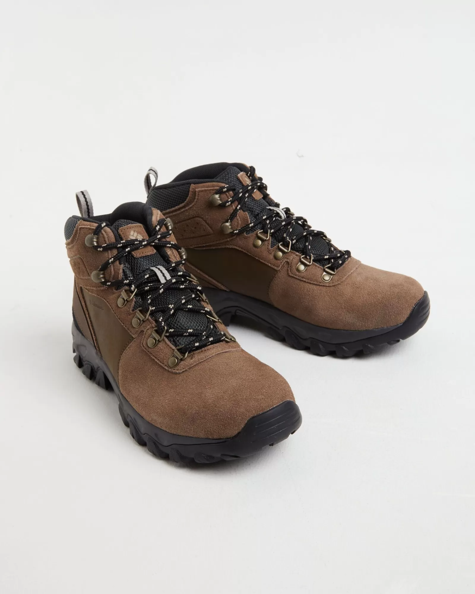 Stivali Trekking Columbia Newton Ridge Plus II - Pelle Scamosciata UltraResistente con Suola Antiscivolo, Tonalità Cioccolato Fondente