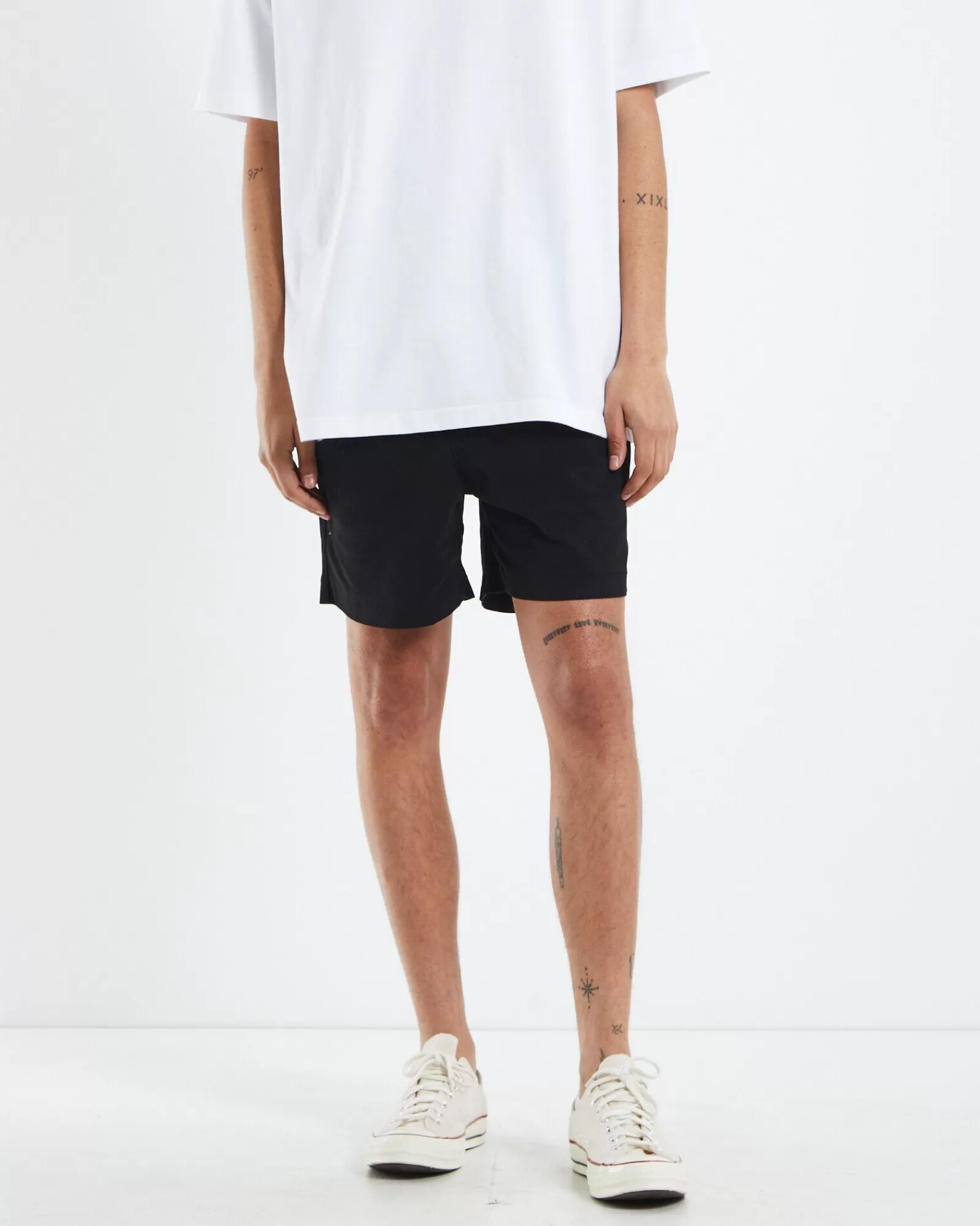 Uomo Short Sportivi Pacey Nero – Design Casual con Tasche, Tessuto Leggero e Vestibilità Perfetta