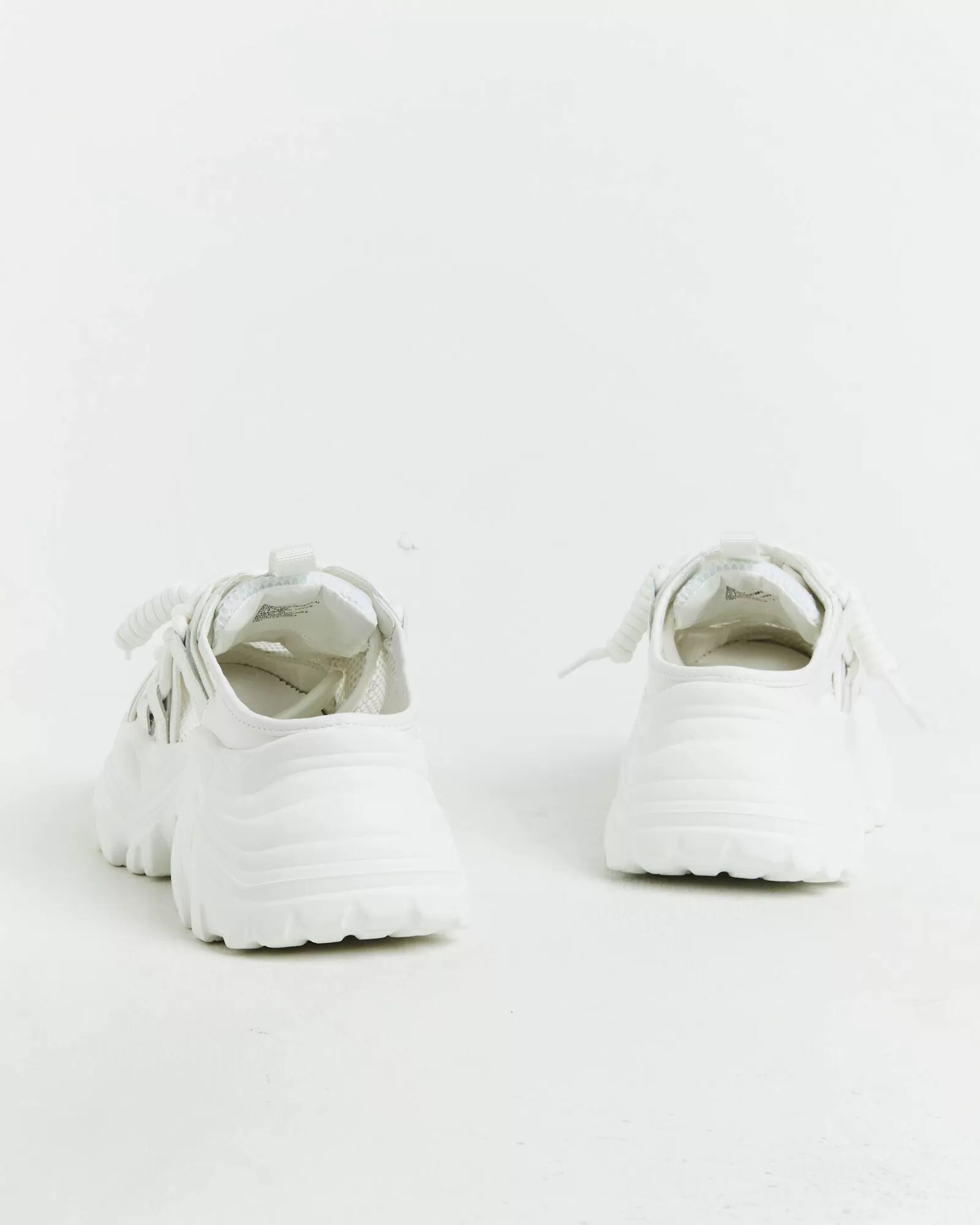 STEVE MADDEN Scarpe Sportive Slip-On Bianco Puro - Design Essenziale con Suola Antiscivolo Robusta, Comode per Tutto il Giorno