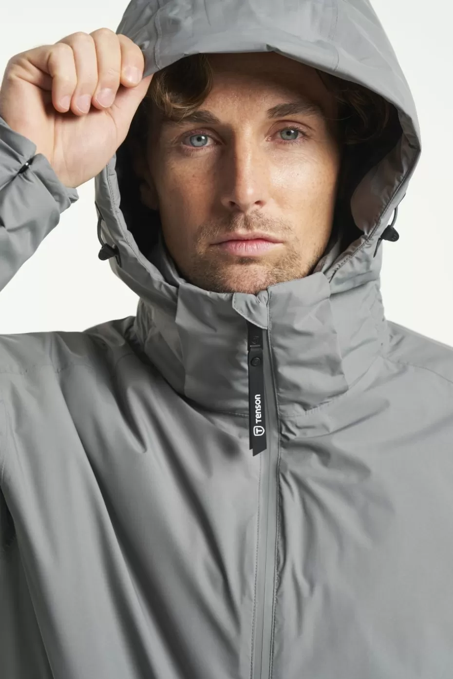 Giacche Tenson Shift Ultraleggere in Verde Salvia – Design Pratico e Conforto Garantito