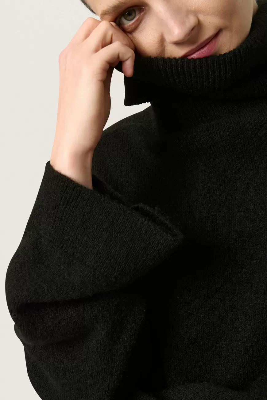 Maglione SLRakel | Edizione Lana Pregiata - Eleganza Avvolgente nella Collezione Strik

（：，+，