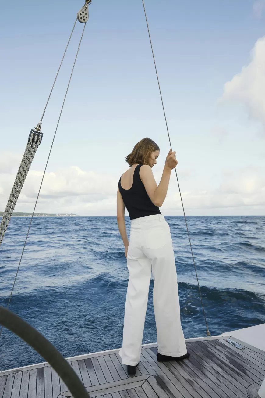 SLShacia Essential - Maglie Confortevoli e Top Eleganti per un Look Impeccabile

Scopri la Collezione 