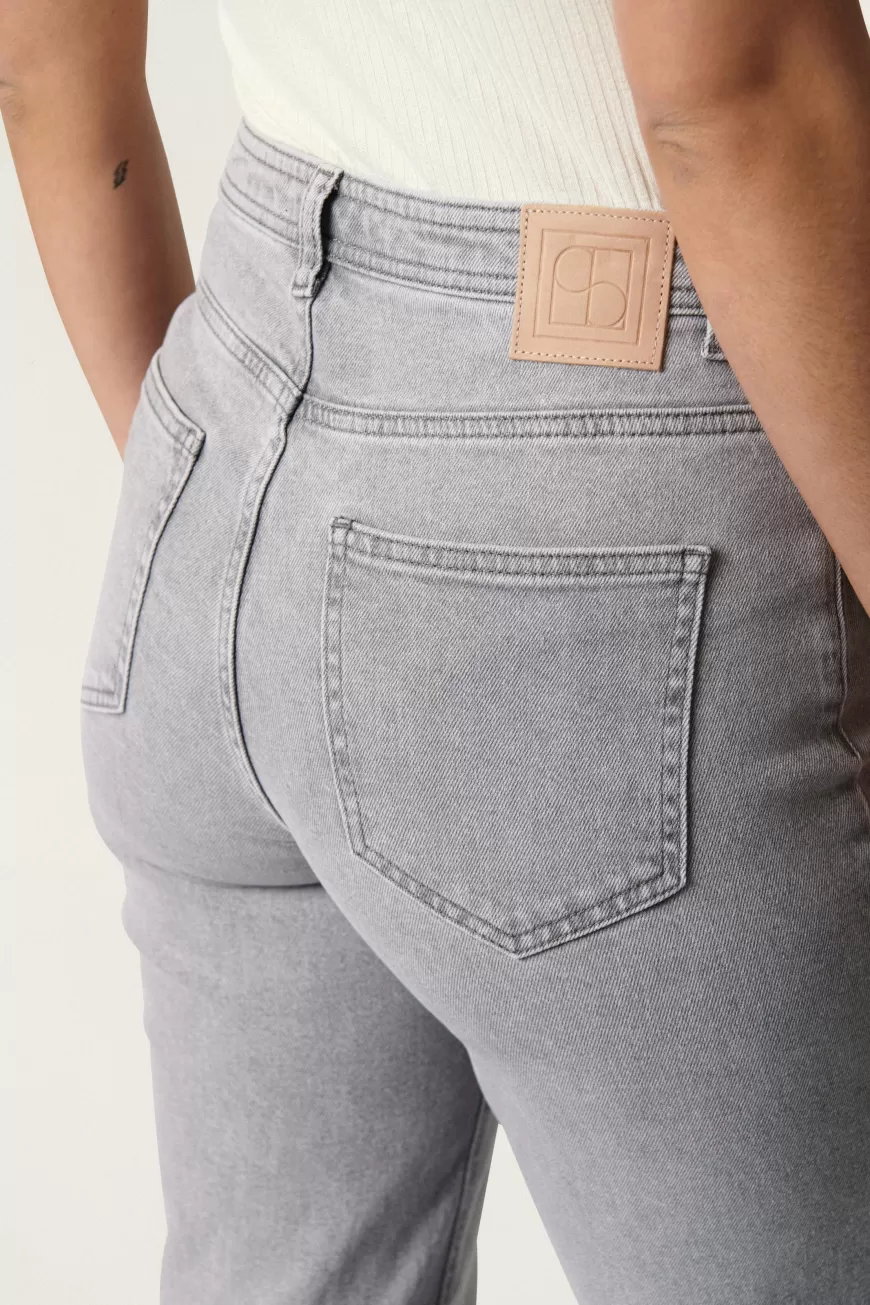 Lussuosi Jeans SLTessie - Pantaloni Premium con Design Esclusivo per un'Esperienza di Eleganza Radicale