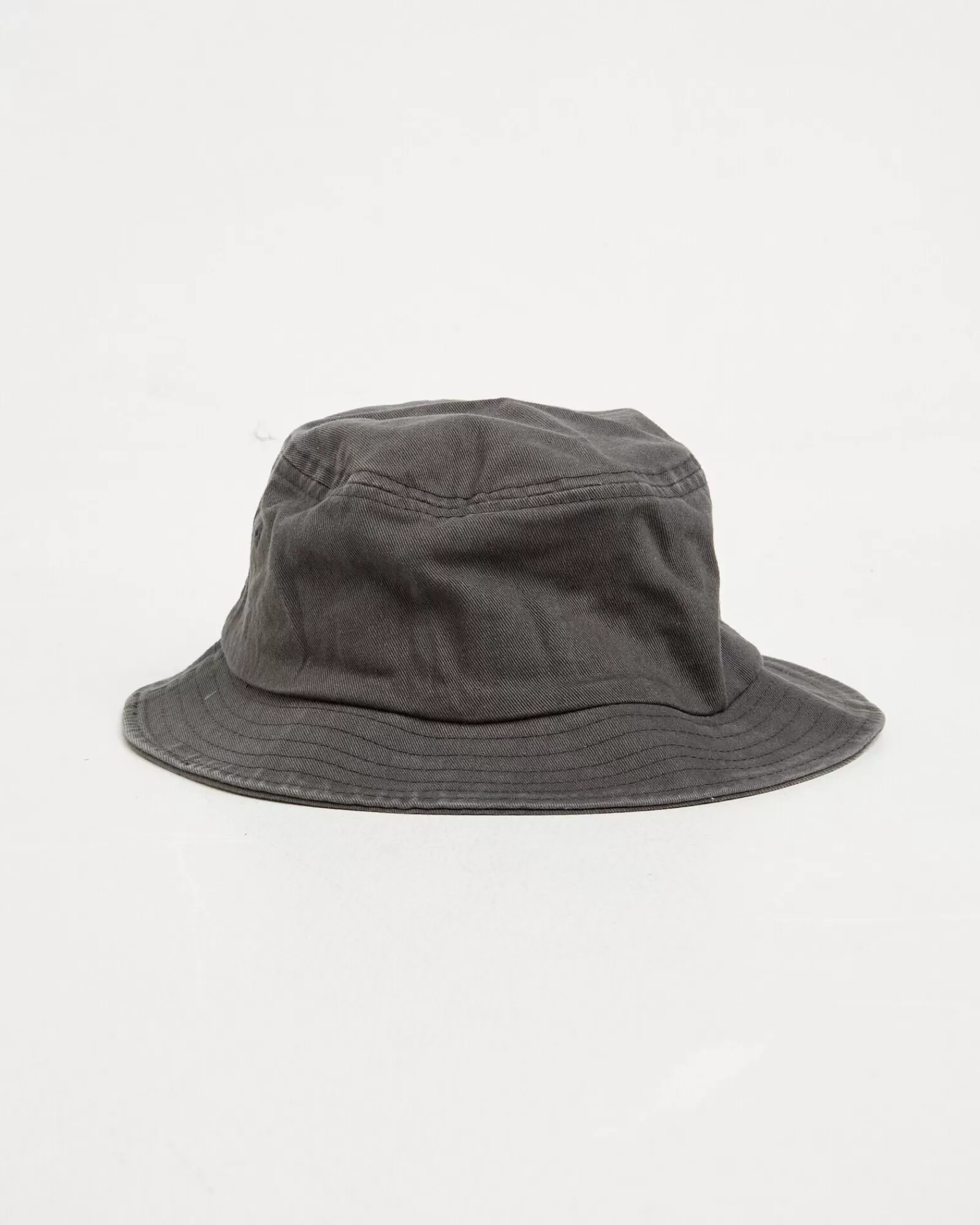 Cappello a secchiello in Twill di Cotone grigio carbone - Stile iconico American Needle per look casual raffinato
